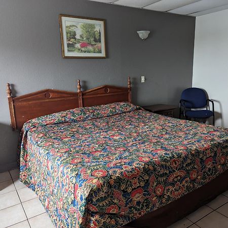 Austin Motor Inn Екстер'єр фото